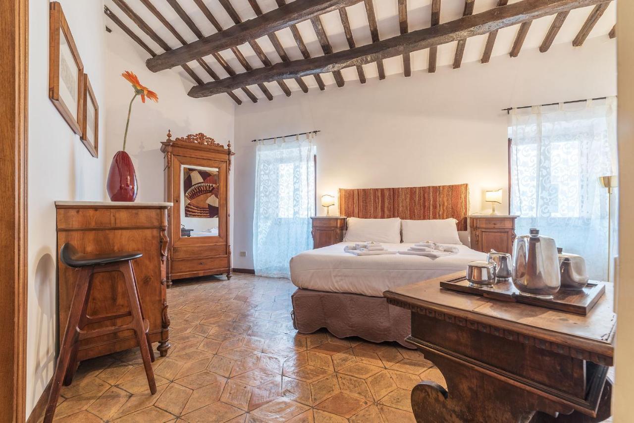 By The Charming Piazza Navona - Fromhometorome Apartment Rome